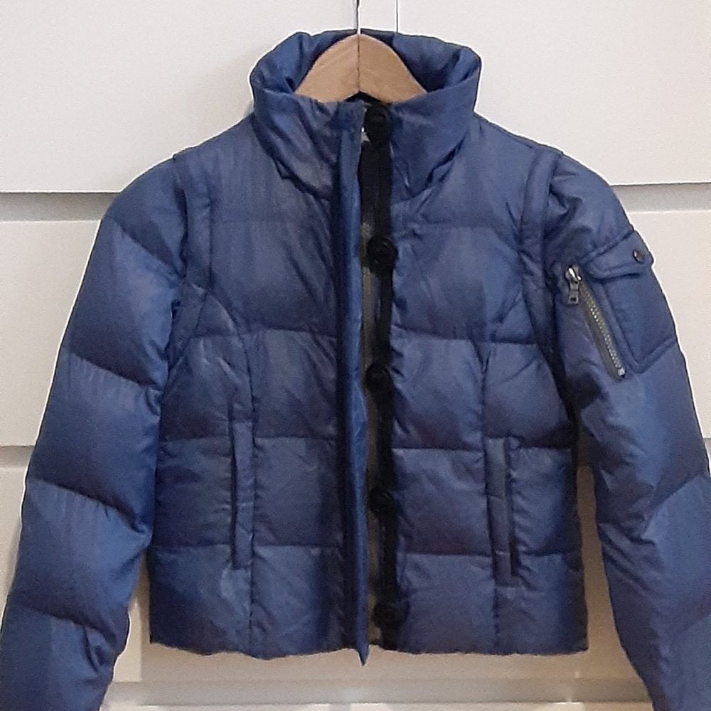 Andrew Marc kids Puffer coat with detachable hood & sleeves blue size 7/8